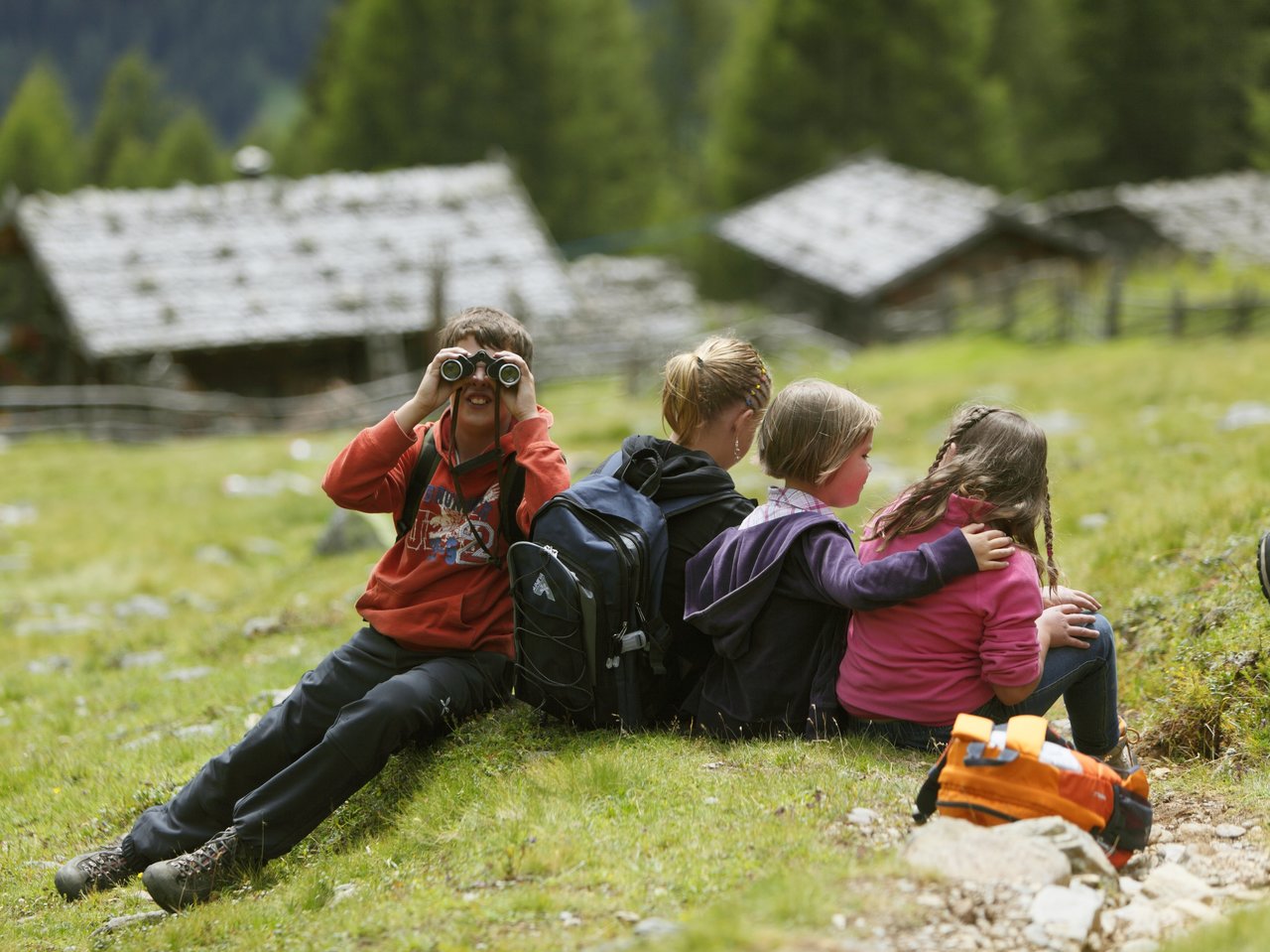 Family hiking tours with the family in Ultental Valley