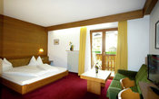 Double room with balcony (four beds)
